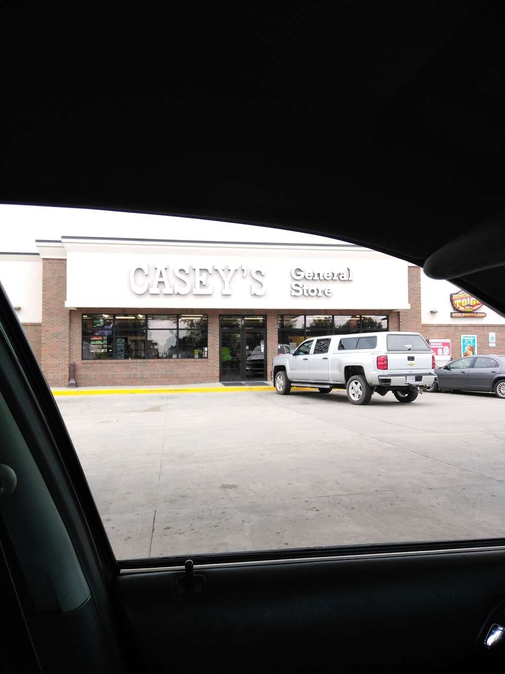 Caseys General Store | 126 Main St, Elwood, IN 46036, USA | Phone: (765) 552-0608
