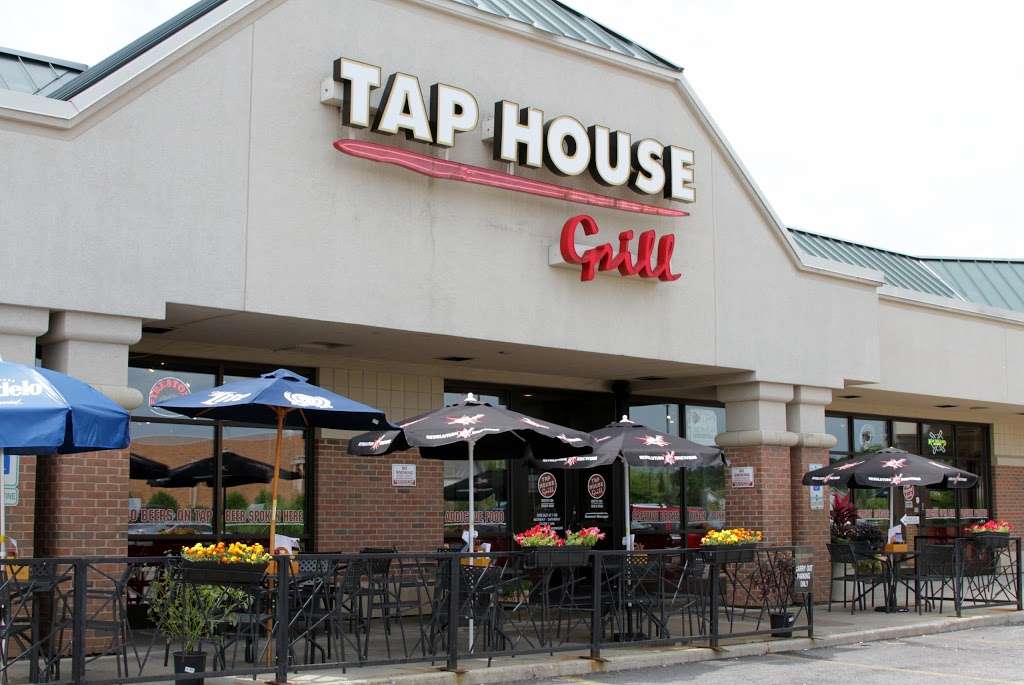 Tap House Grill | 3341 W Main St #3, St. Charles, IL 60175 | Phone: (630) 443-1664