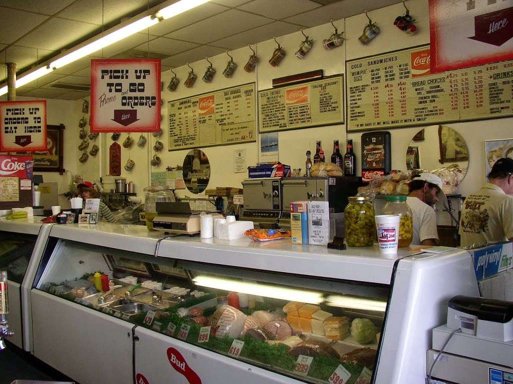 Uncle Henrys Deli | 7400 Florence Ave, Downey, CA 90240, USA | Phone: (562) 927-0114