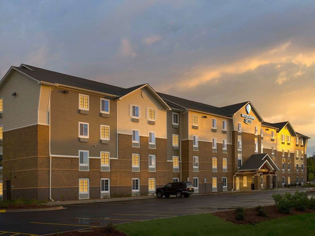 WoodSpring Suites Chicago Darien | 951 N Frontage Rd, Darien, IL 60561, USA | Phone: (630) 686-9080