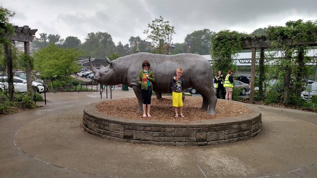 Zoo Parking | Cincinnati, OH 45220, USA | Phone: (513) 281-4700