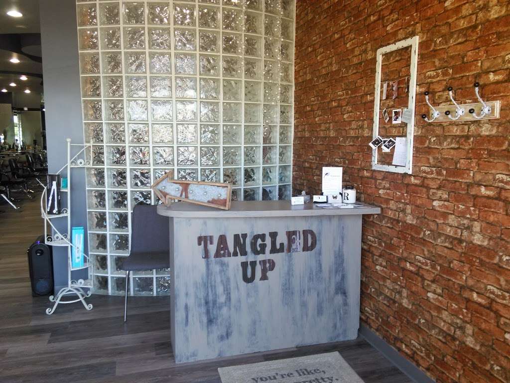 Tangled Up Salon | 7325 E 96th St, Indianapolis, IN 46250 | Phone: (317) 588-6813