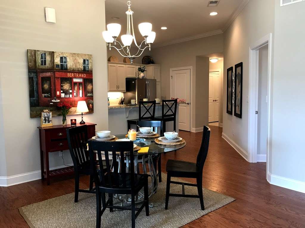 Robinson Oaks Villas 2, 3 & 4 Bedroom, Maintenance-Free, Single- | 1356 Somersby Cir, Gastonia, NC 28054, USA | Phone: (704) 853-9904