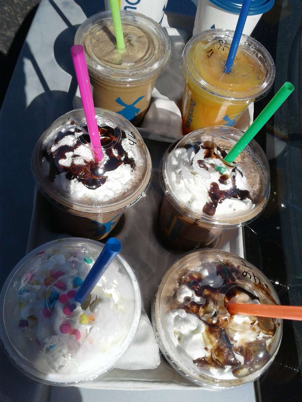 Dutch Bros | 3215 E Chandler Blvd, Phoenix, AZ 85048, USA | Phone: (541) 955-4700