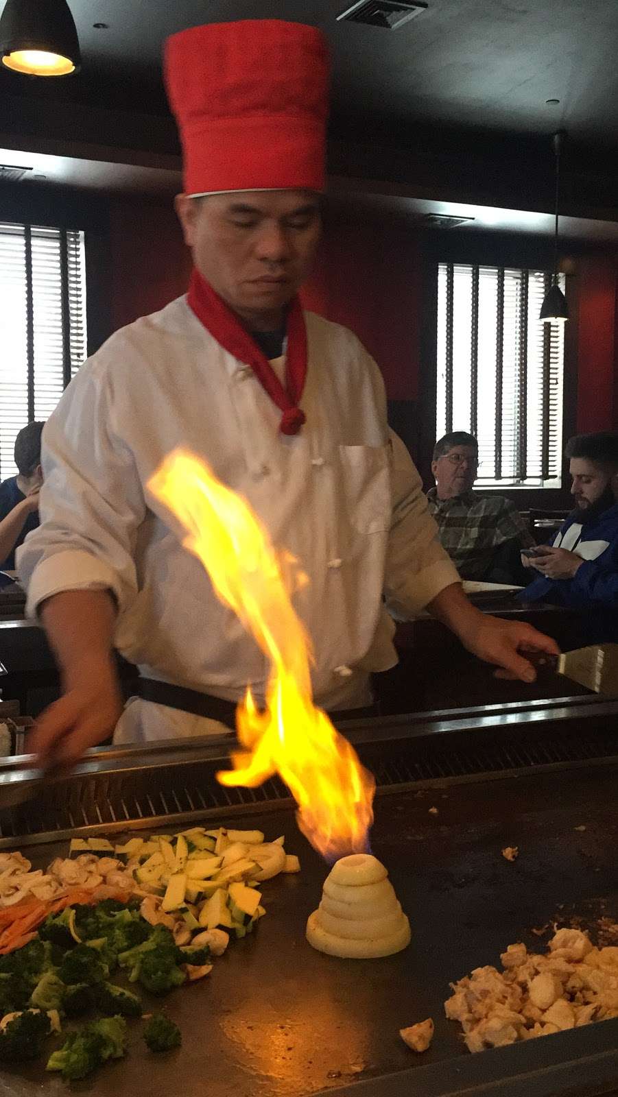 Tokyo Japanese Steakhouse | 300 Andover St, Peabody, MA 01960, USA | Phone: (978) 532-8788