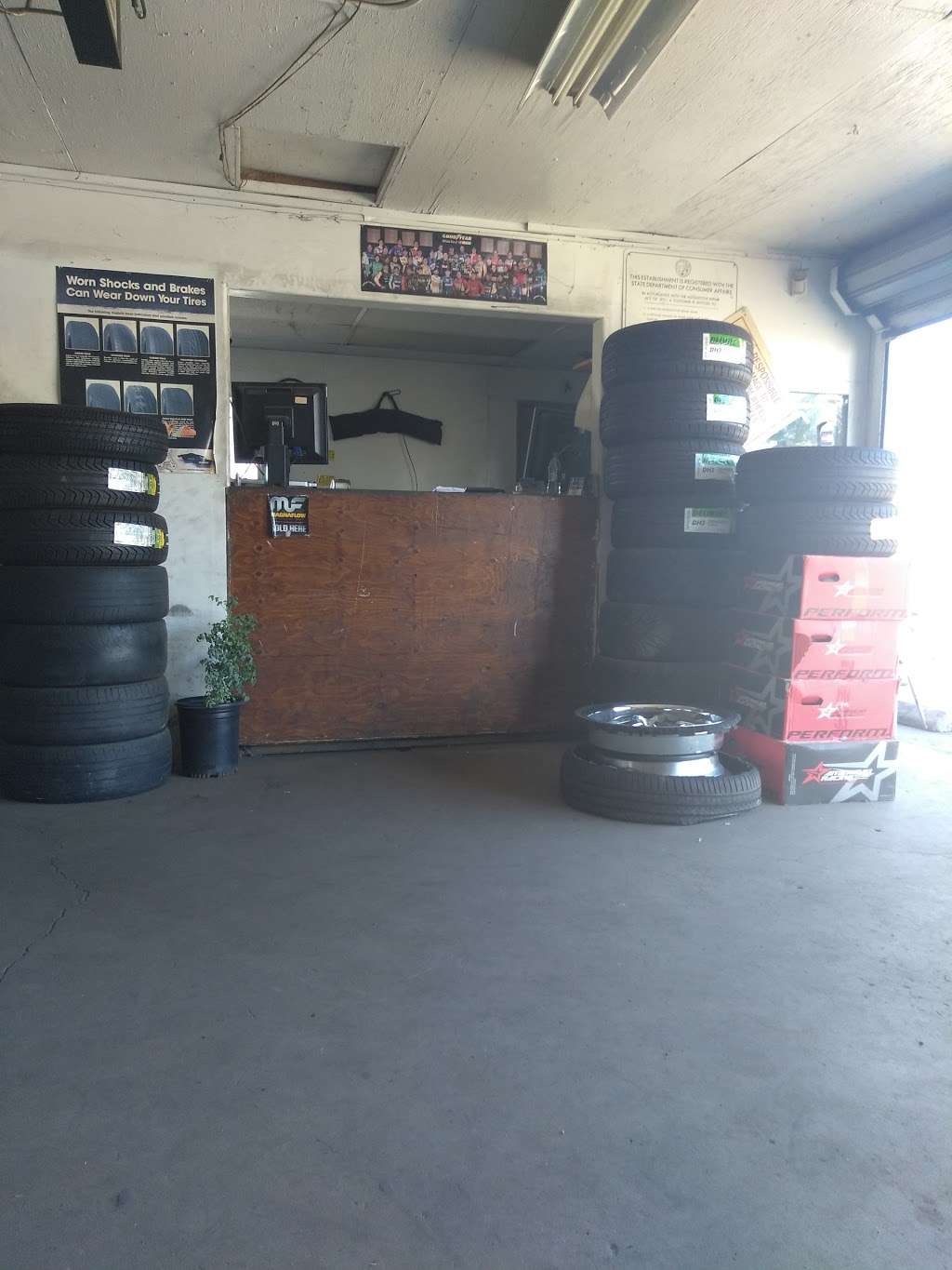 Manuels Tires Shop | 26561 Base Line St, Highland, CA 92346, USA | Phone: (909) 862-4398