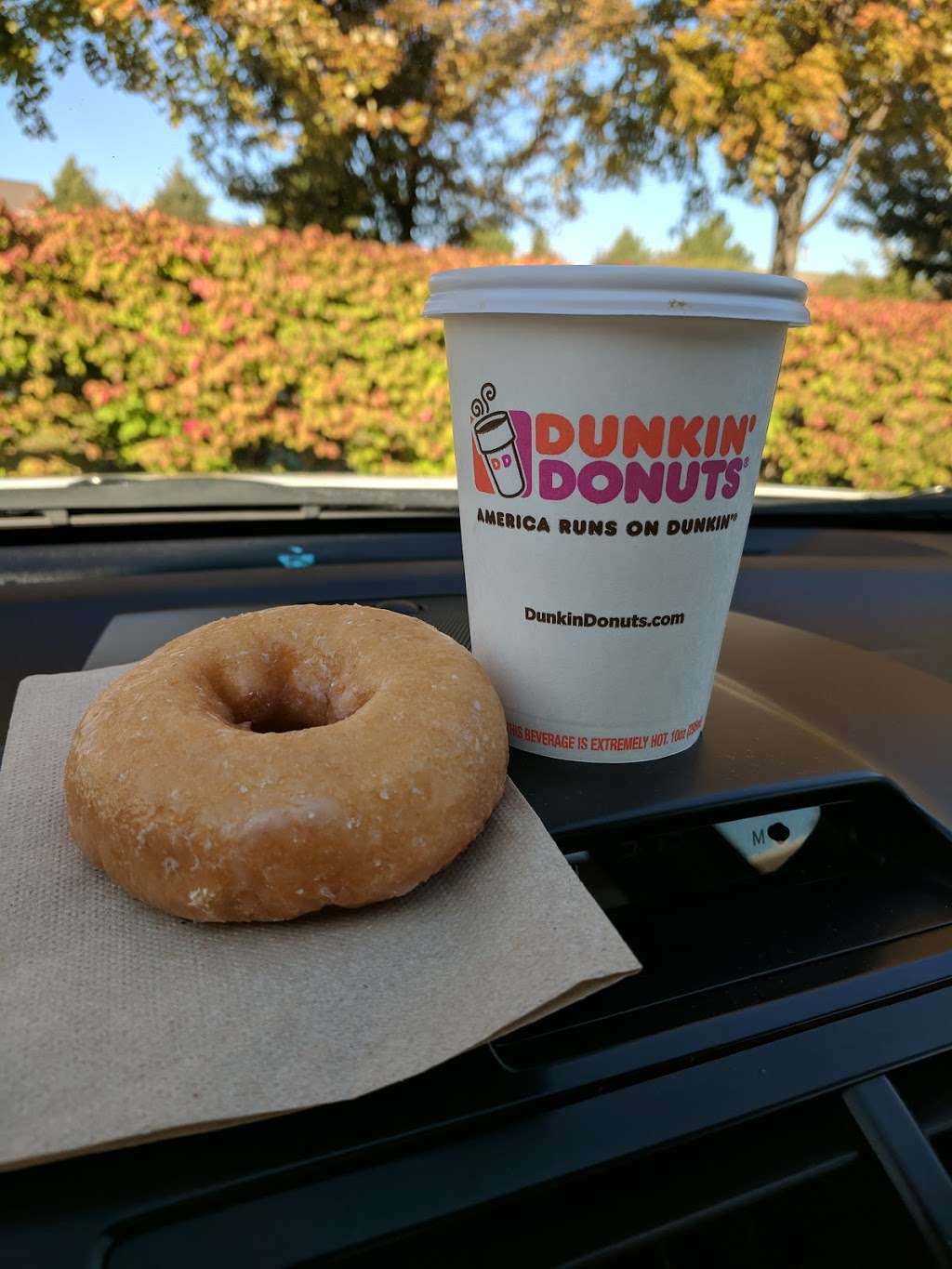 Dunkin Donuts | 2380 S Eola Rd #100, Aurora, IL 60504, USA | Phone: (630) 820-1869