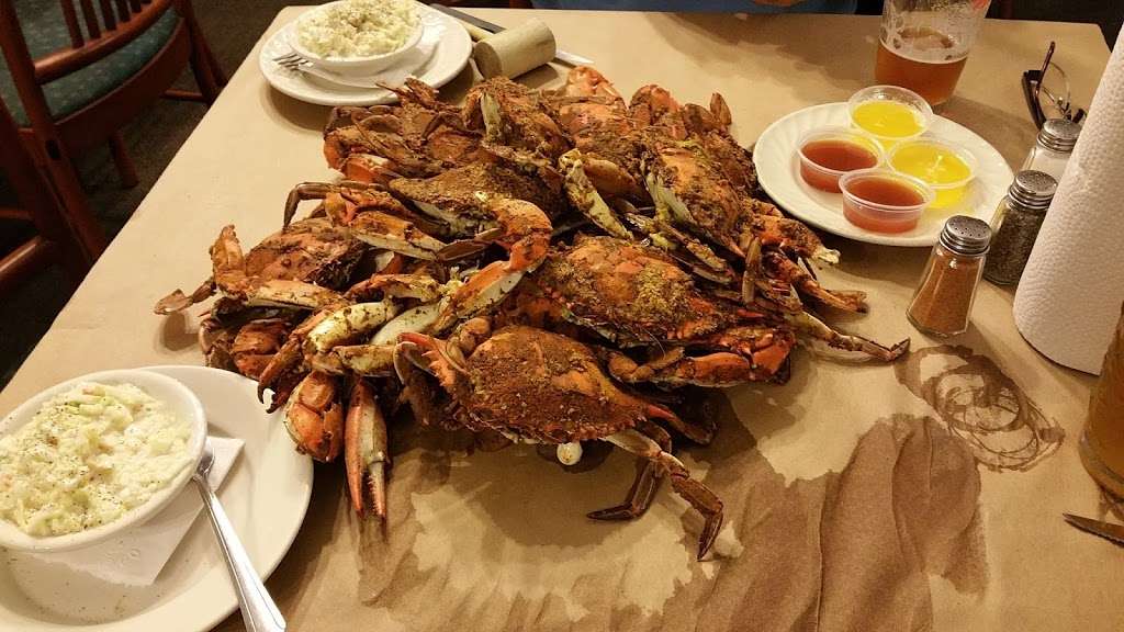 Lestardos Crab House | 135 Christiana Rd #7, New Castle, DE 19720 | Phone: (302) 328-5070