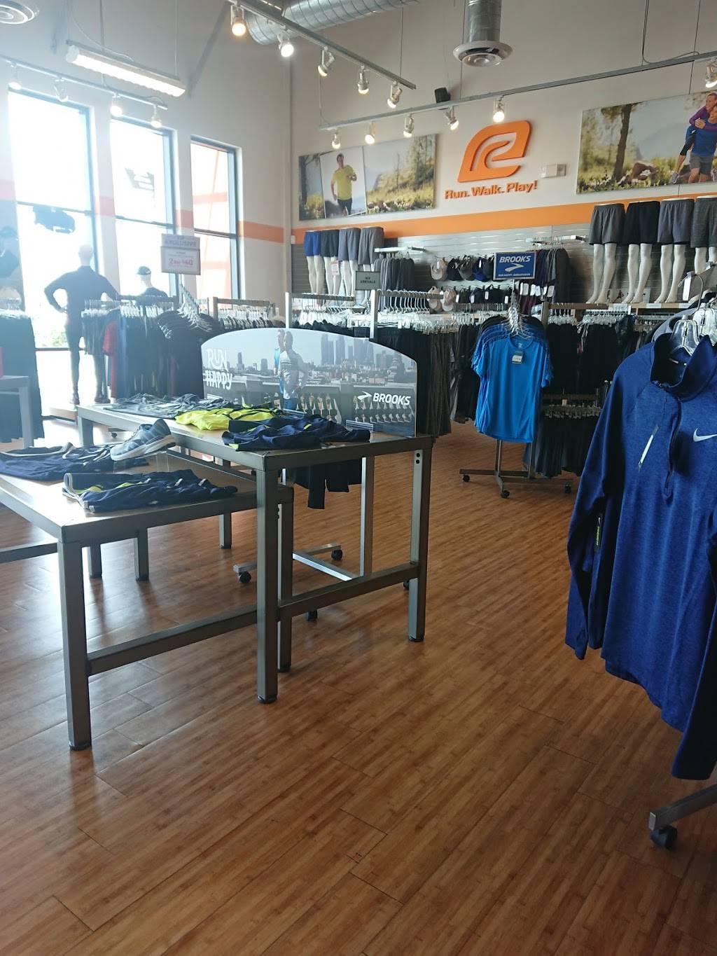 Road Runner Sports | 7077 E Mayo Blvd, Phoenix, AZ 85054, USA | Phone: (480) 513-1774