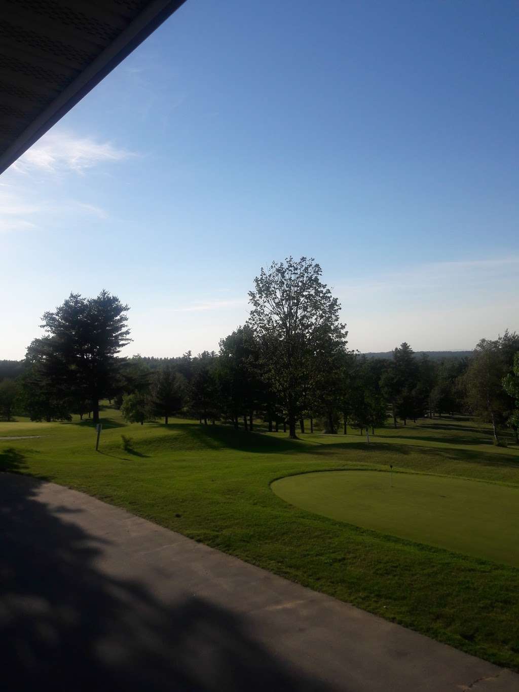 Apple Hill Golf Course | 69 E Rd, East Kingston, NH 03827, USA | Phone: (603) 642-4414