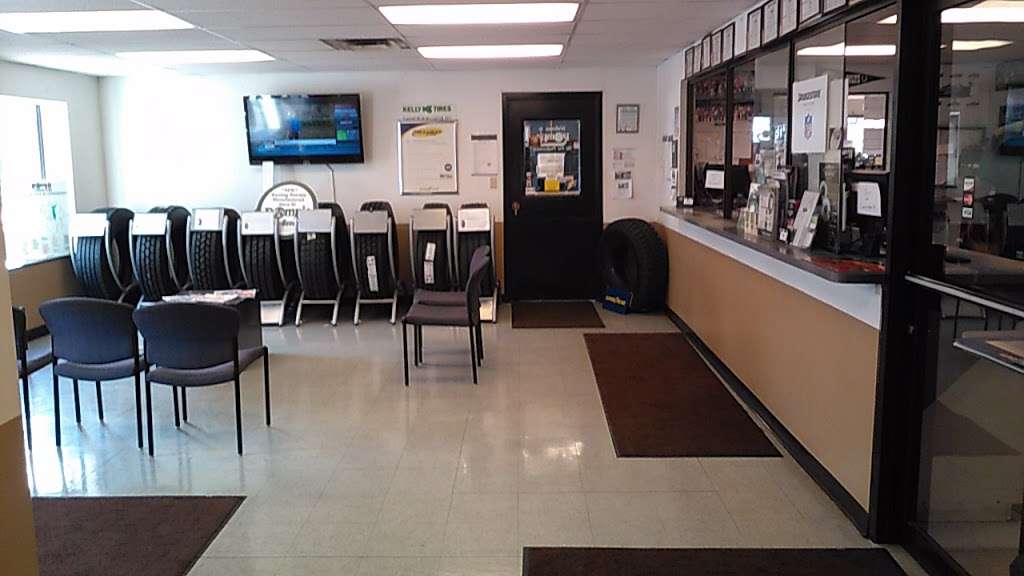 Pomps Tire | 2120 S Harding St, Indianapolis, IN 46221, USA | Phone: (317) 635-8467
