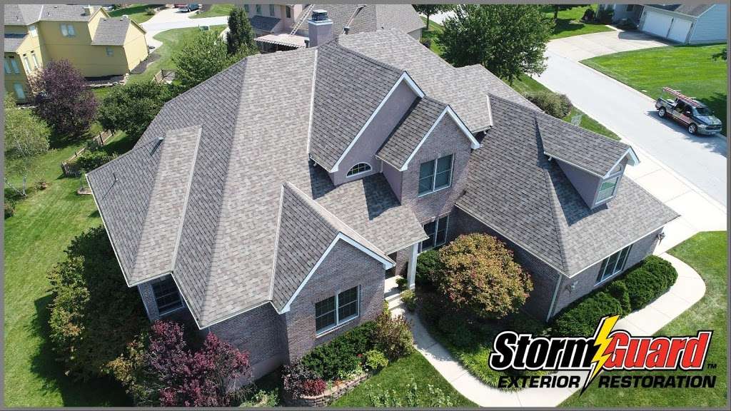 Storm Guard Roofing and Construction | 200 NW McNary Ct, Lees Summit, MO 64086, USA | Phone: (816) 287-0781