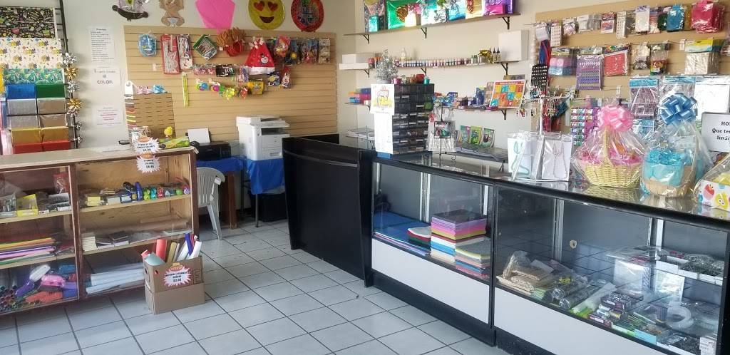 Papelería y Mercería Charlies | Juárez Porvenir #356 local 12, Zaragoza, 32700 Cd Juárez, Chih., Mexico | Phone: 656 274 0392