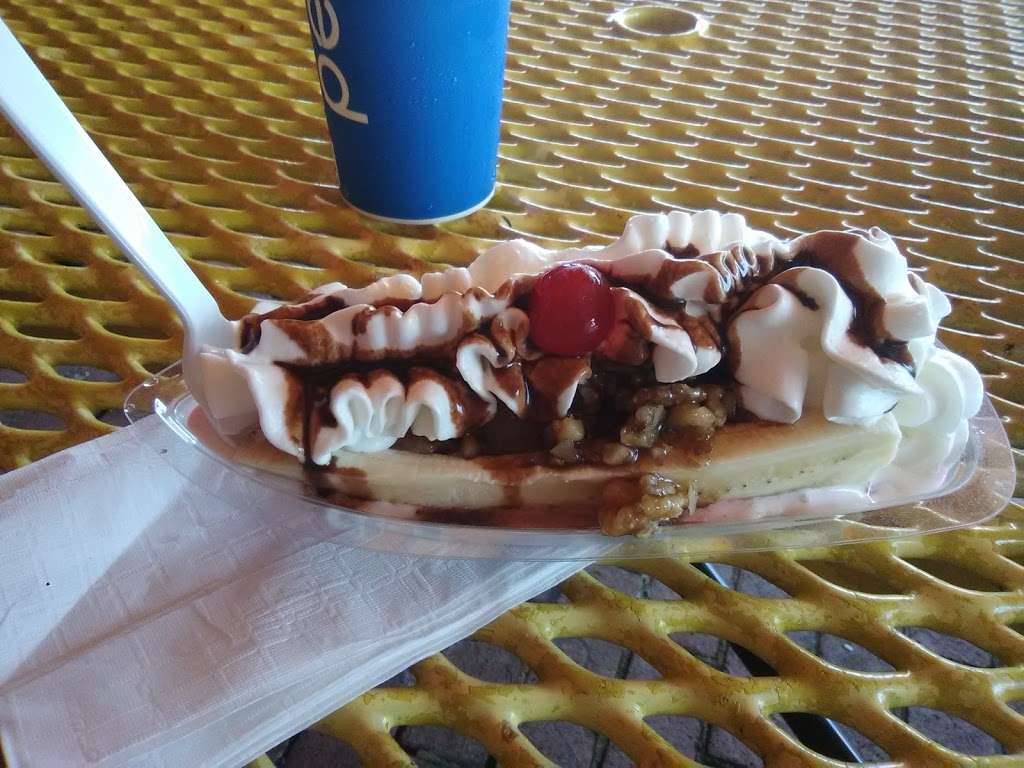 Circus Hall of Cream | 211 22nd St SW, Hickory, NC 28602, USA | Phone: (828) 328-4214