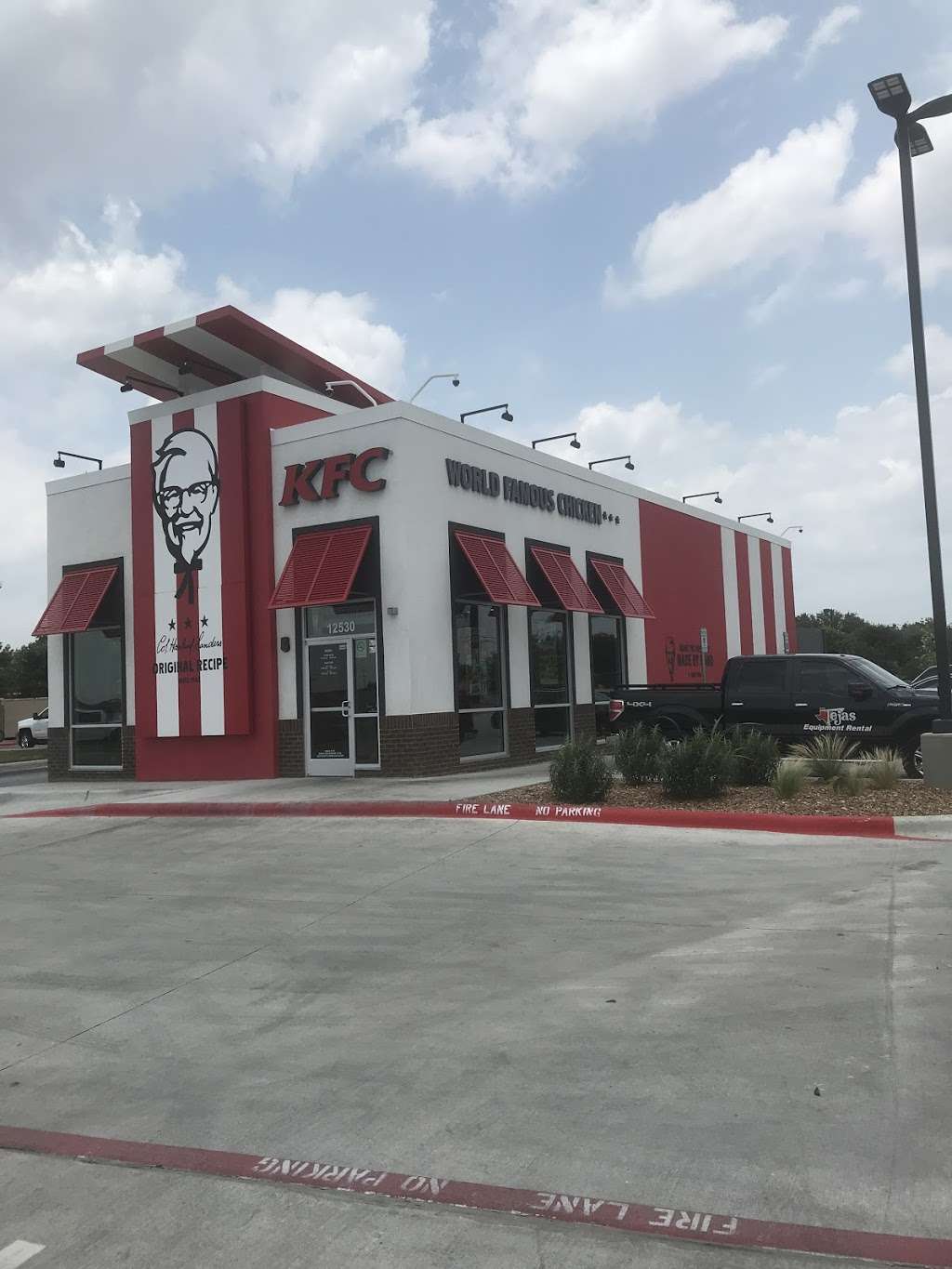 KFC | 9719 Poteet Jourdanton Fwy, San Antonio, TX 78211, USA | Phone: (210) 455-0375