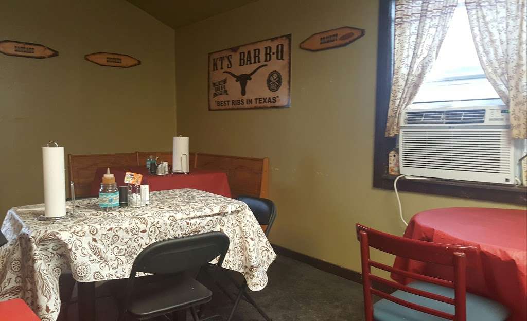 K.T.s BBQ | 9323 US-181, Floresville, TX 78114, USA | Phone: (210) 309-3508