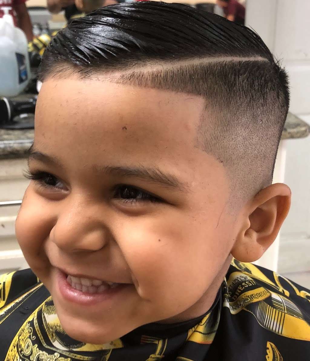 Guanajuato Barber Shop #1 | 4428, 6500 Harrisburg Blvd, Houston, TX 77011, USA | Phone: (713) 923-3024