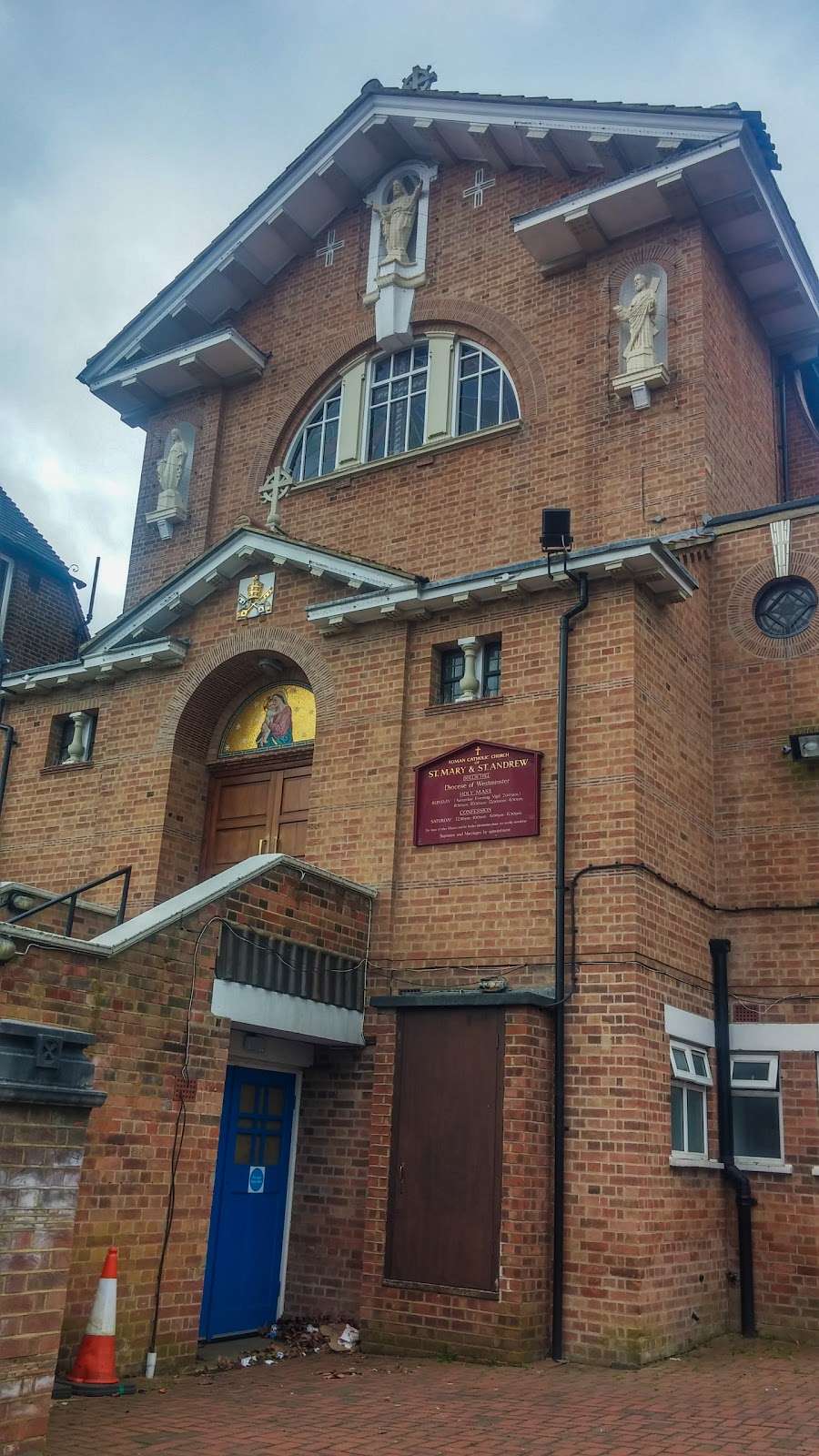 St Mary & St Andrew R C Church | 216 Dollis Hill Ln, London NW2 6HE, UK | Phone: 020 8452 6158
