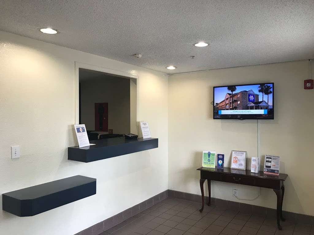 InTown Suites Extended Stay Pasadena TX | 6330 Fairmont Pkwy, Pasadena, TX 77505, USA | Phone: (844) 210-4868