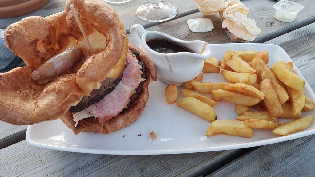 The Spring River | Talbot Lane, Ebbsfleet Valley, Swanscombe DA10 1AZ, UK | Phone: 01322 250170