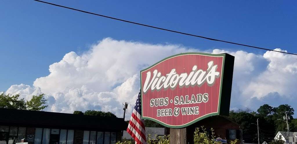 Victorias Sub Shop | 345 Rockland St, Hingham, MA 02043, USA | Phone: (781) 749-9684