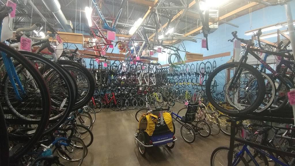 The Hub Bike Co-op | 3016 Minnehaha Ave, Minneapolis, MN 55406 | Phone: (612) 729-0437