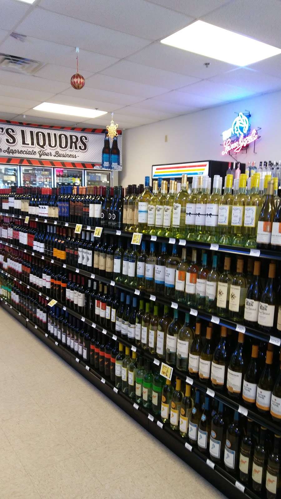 TCs Liquor | 1955 S Bridge St, Yorkville, IL 60560, USA | Phone: (331) 207-8942