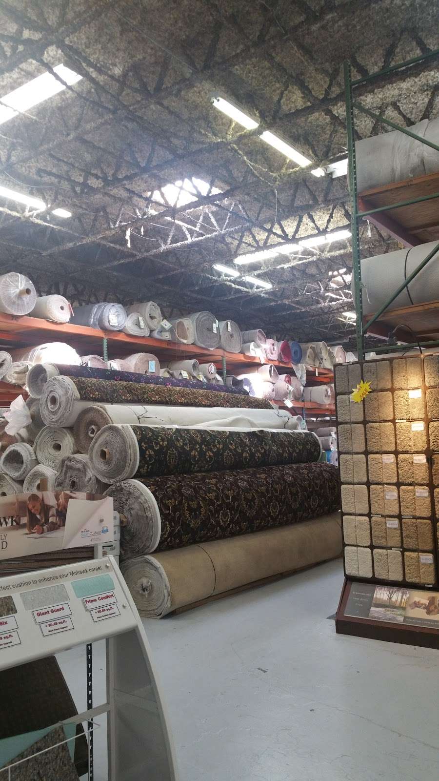 Carpet Giant & Shop At Home Service | 3407 Gulf Fwy, Houston, TX 77003, USA | Phone: (713) 224-2213