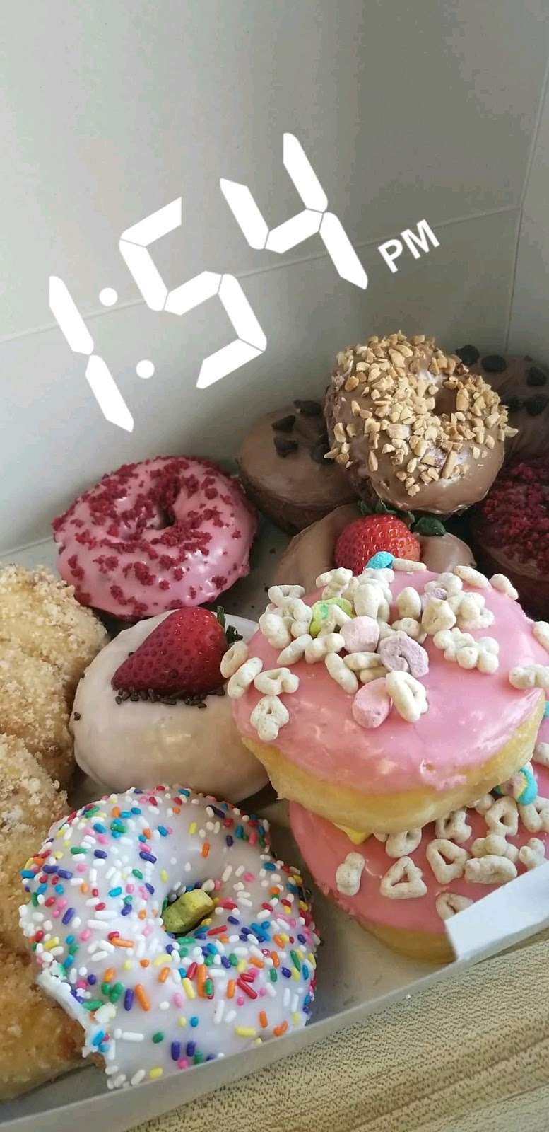 Ms.Anns Donuts and Cafe | 100 E Century Blvd, Los Angeles, CA 90003, USA | Phone: (323) 696-9499
