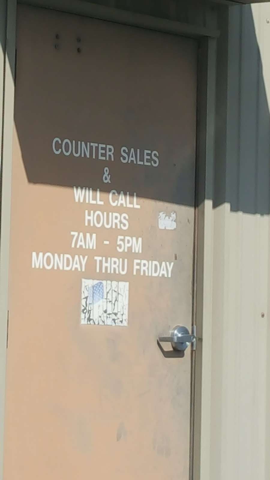 Tidal Electrical Distribution | 4200 Gulf Fwy, La Marque, TX 77568 | Phone: (409) 935-8092