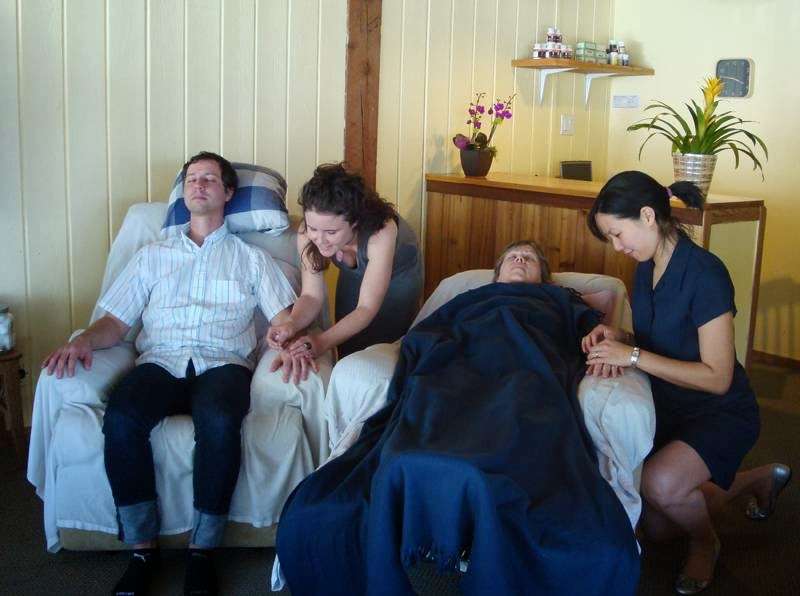 Family Room Community Acupuncture | 980 Linda Mar Blvd, Pacifica, CA 94044, USA | Phone: (650) 355-3600