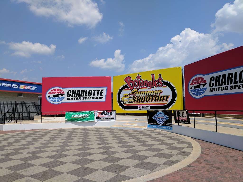 Speedway Motorsports Inc | 5555 Concord Pkwy S, Concord, NC 28027, USA | Phone: (704) 455-3239