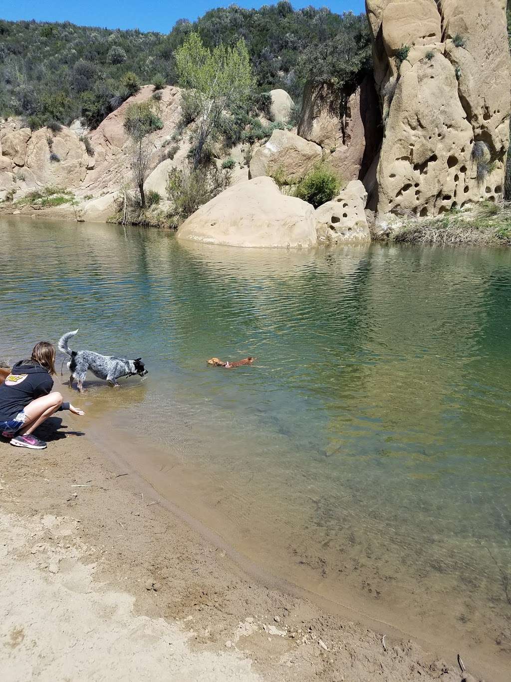 Piedra Blanca Trailhead | Rose Valley Rd, Ojai, CA 93023, USA | Phone: (661) 245-3731