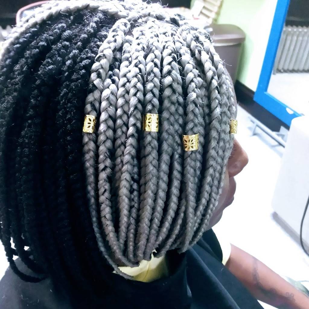 Solange Hair Braiding | 205 E 156th St, Cleveland, OH 44110, USA | Phone: (216) 396-8314