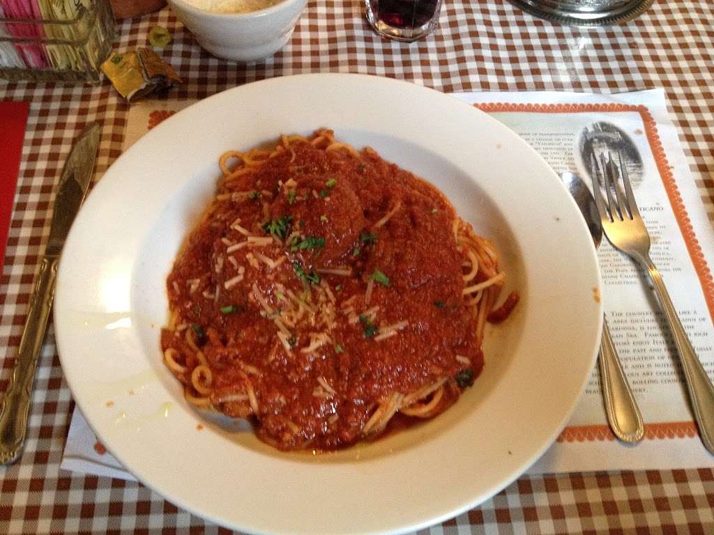 Dinuccis Italian Dinners | 14485 Valley Ford Rd, Valley Ford, CA 94972, USA | Phone: (707) 876-3260