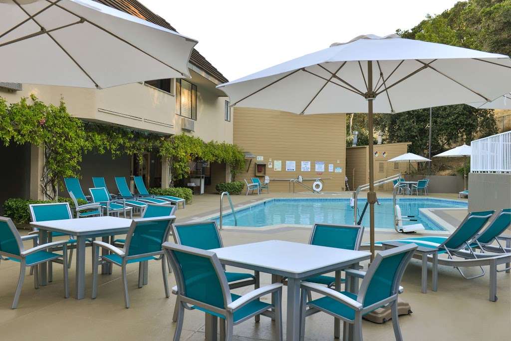 Best Western Plus Novato Oaks Inn | 215 Alameda del Prado, Novato, CA 94949, USA | Phone: (415) 883-4400