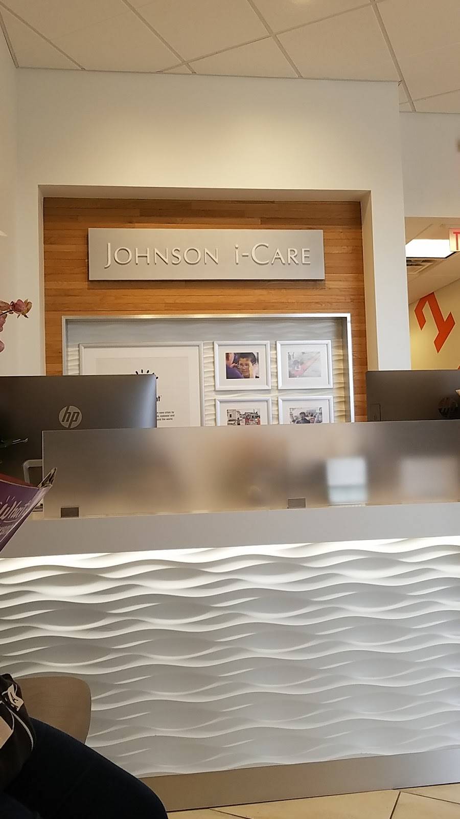 Johnson i-Care at LensCrafters | 1024 Glenbrook Way, Hendersonville, TN 37075, USA | Phone: (615) 822-8464