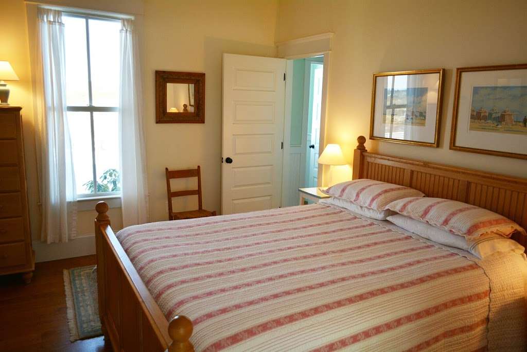 Blue Hill Farm B&B | 15957 Clarkes Gap Rd, Waterford, VA 20197, USA | Phone: (703) 489-1635