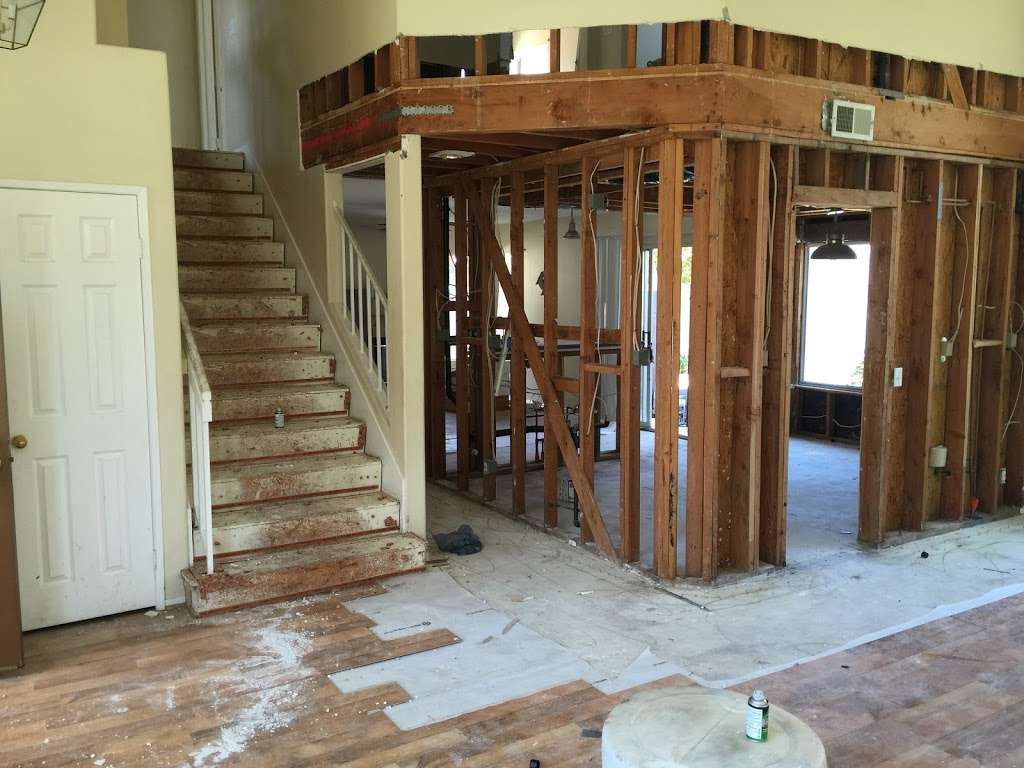 Abatement Plus / Dry Out Service CA Lic # 1015443 | 15940 San Bernardino Ave, Fontana, CA 92335, USA | Phone: (951) 640-0240