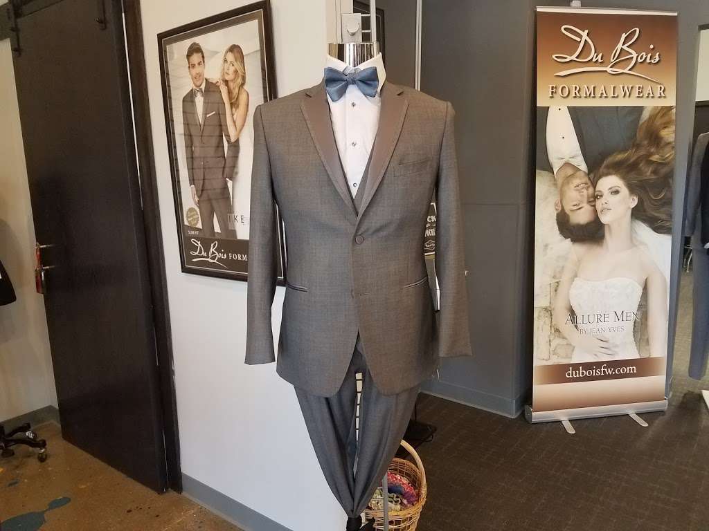 DuBois Formalwear & Tuxedo Rental | 17000 W Bluemound Rd, Brookfield, WI 53005 | Phone: (262) 754-9296