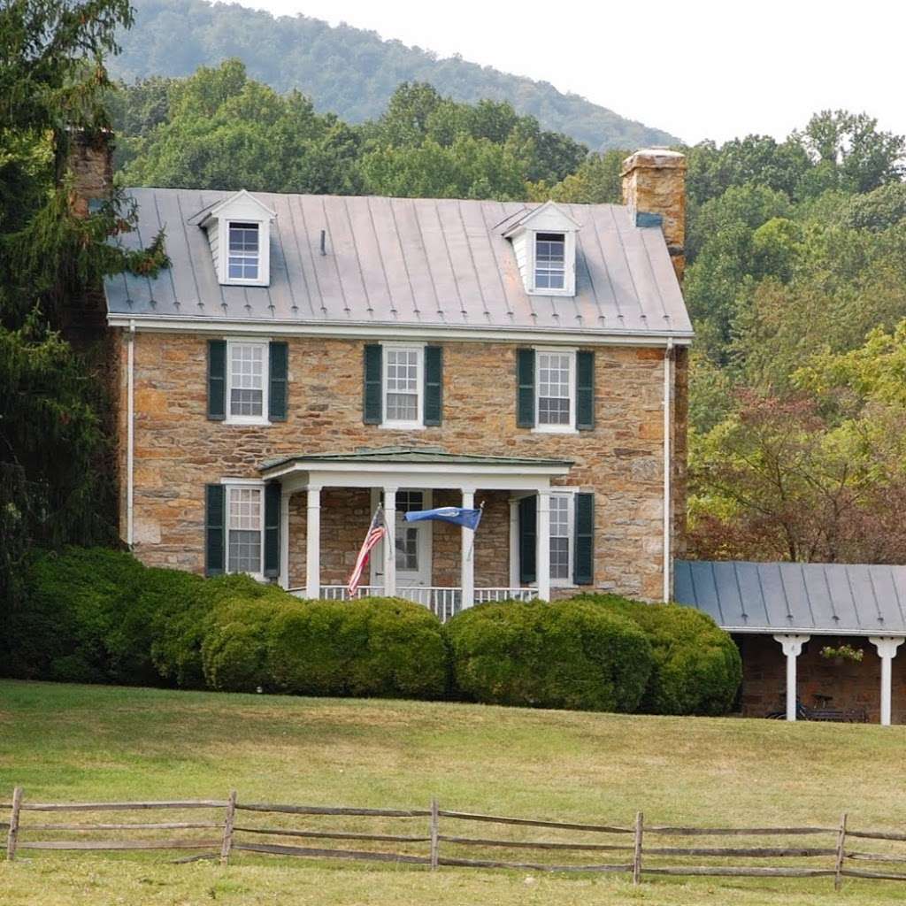 Caledonia Farm-1812 Bed & Breakfast | 47 Dearing Rd, Flint Hill, VA 22627, USA | Phone: (540) 675-3693