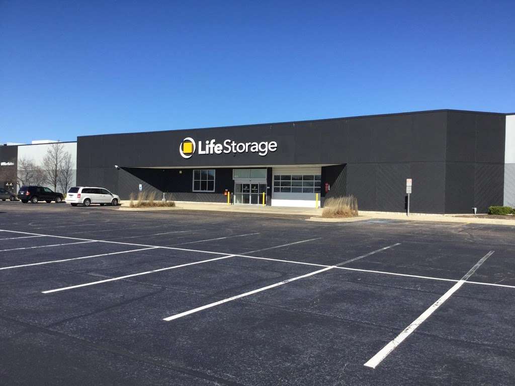 Life Storage | 450 Airport Rd, Elgin, IL 60123 | Phone: (224) 470-1739