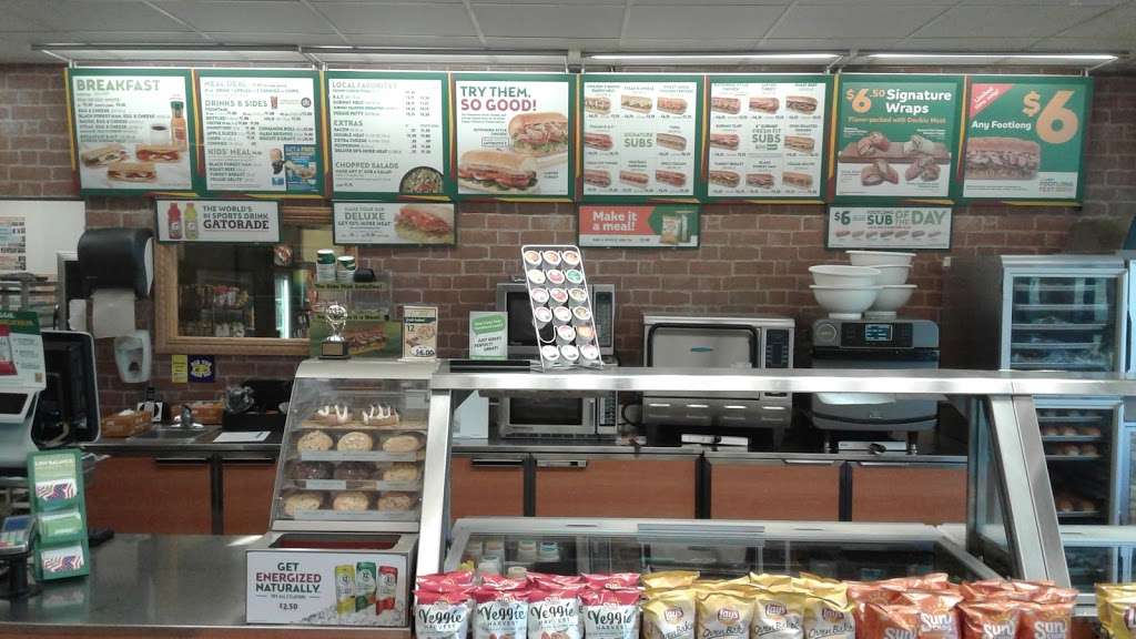 Subway | 205 1st St, Hiawatha, KS 66434, USA | Phone: (785) 742-7827