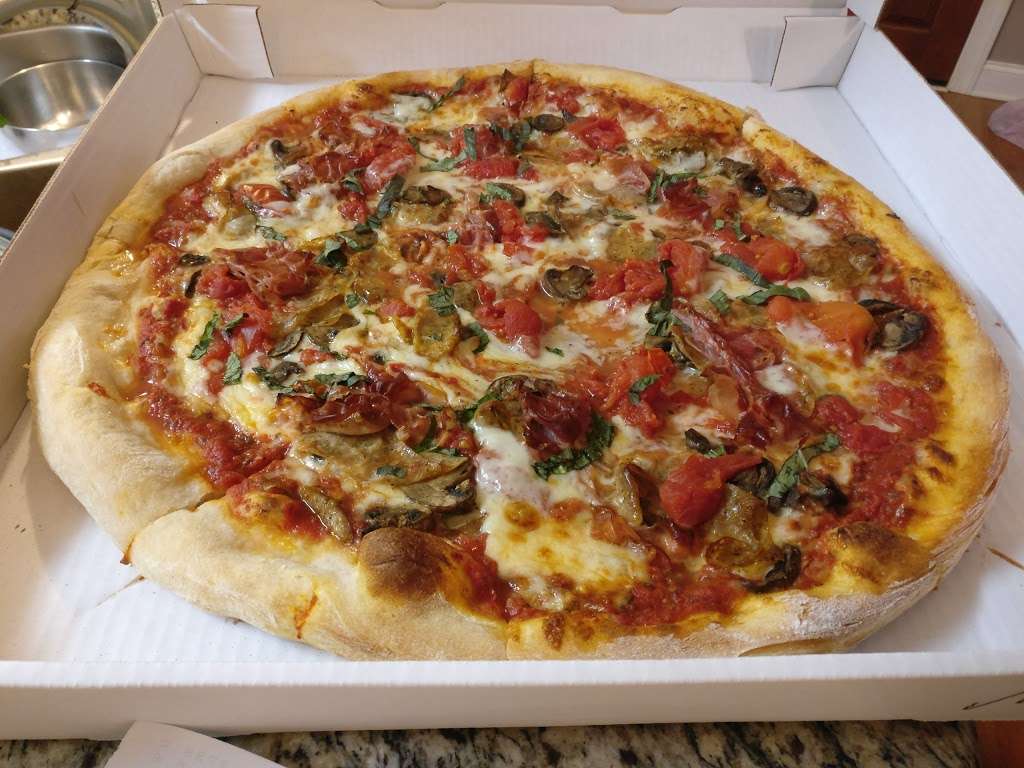 Dannys Pizza & Pasta | 2435 SC-160, Tega Cay, SC 29708, USA | Phone: (803) 547-9700