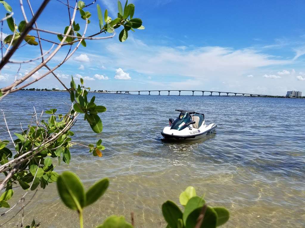 Dolphin Tail Island | Titusville, FL 32796