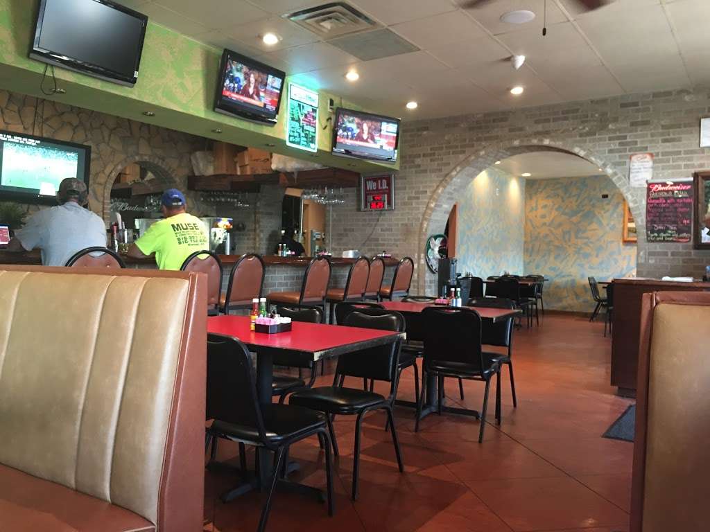 El Canelo | 301 Roseport Rd, Elwood, KS 66024, USA | Phone: (913) 365-5550