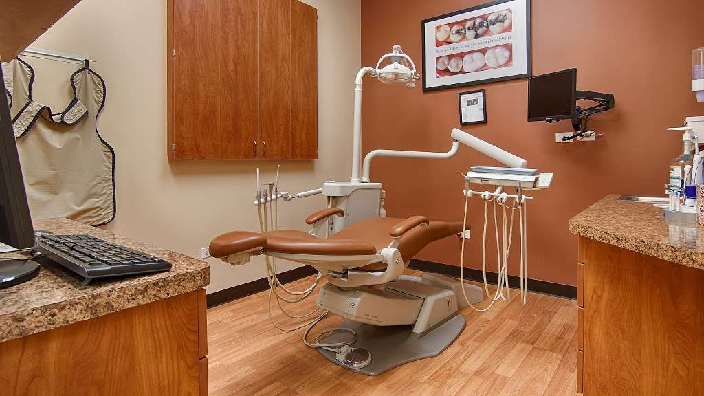 Smiles of Naperville | 3020 Reflection Dr #112, Naperville, IL 60564, United States | Phone: (630) 718-1901