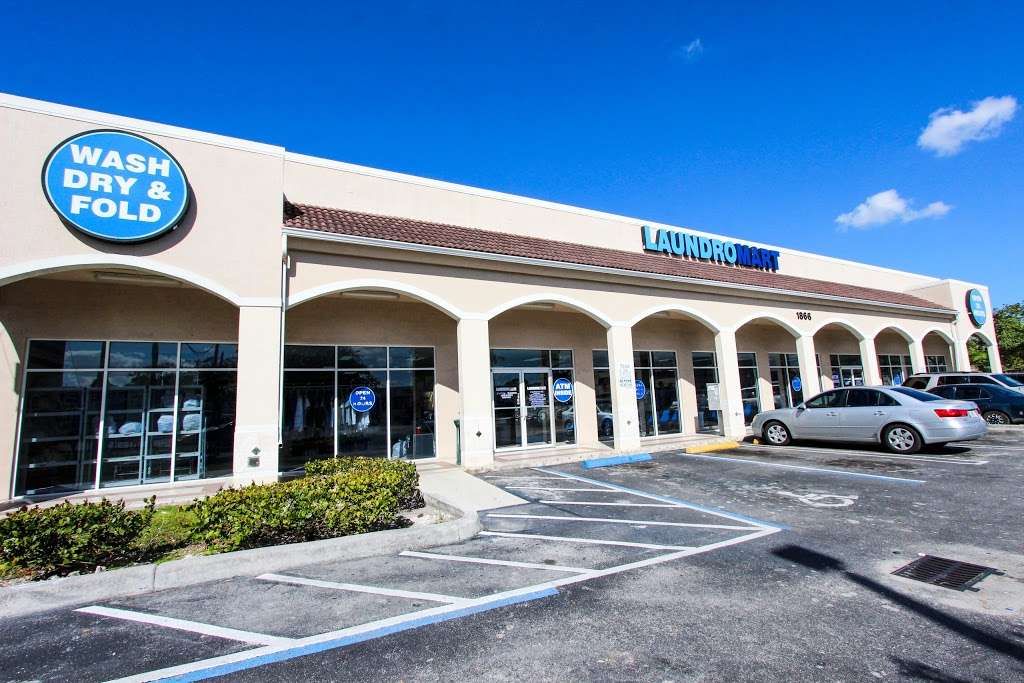 laundromart | 1866 E 4th Ave, Hialeah, FL 33010, USA | Phone: (800) 446-9274