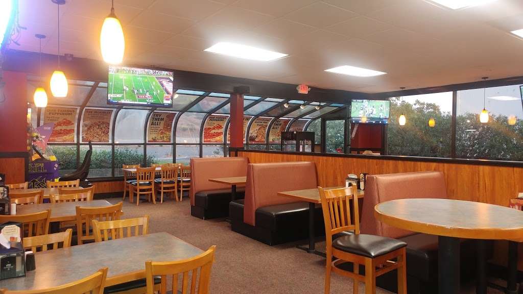 Mountain Mikes Pizza | 3125 Cleveland Ave, Santa Rosa, CA 95403, USA | Phone: (707) 595-6505