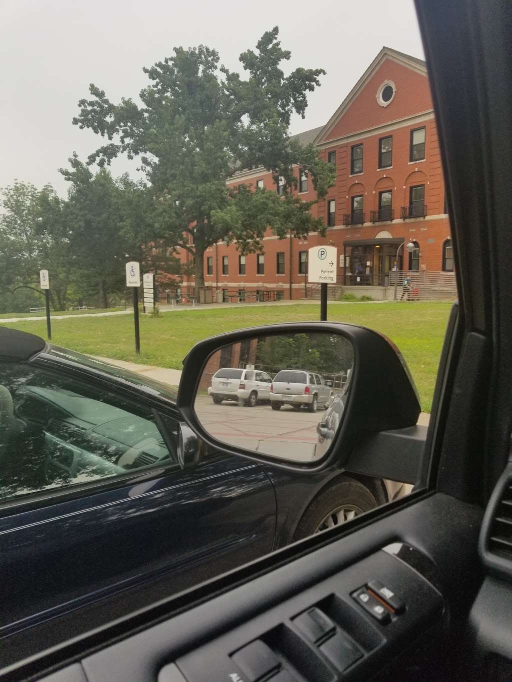 Building 122 VA Medical Center. | Leavenworth, KS 66048, USA